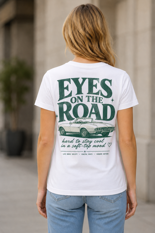 Eyes on the Road T-Shirt – Frauen Shirt Weiss, Rückenprint