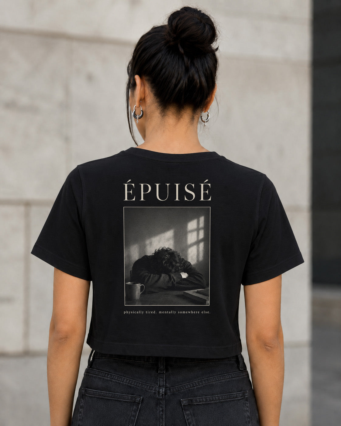 Épuisé T-Shirt – Frauen Crop Shirt Schwarz, Rückenprint