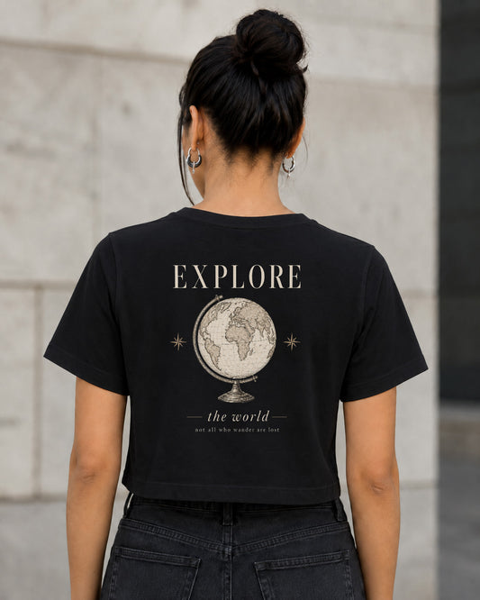 Explore the World T-Shirt – Frauen Crop Shirt Schwarz, Rückenprint