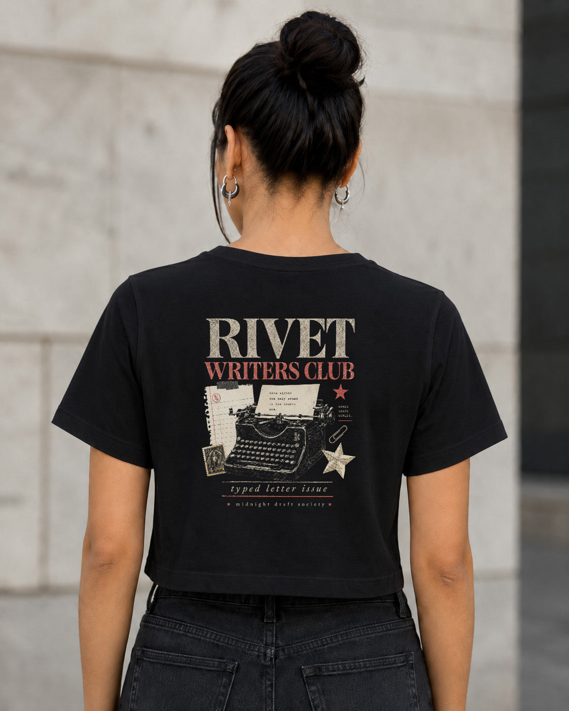 Rivet Writers Club T-Shirt – Frauen Crop Shirt Schwarz, Rückenprint