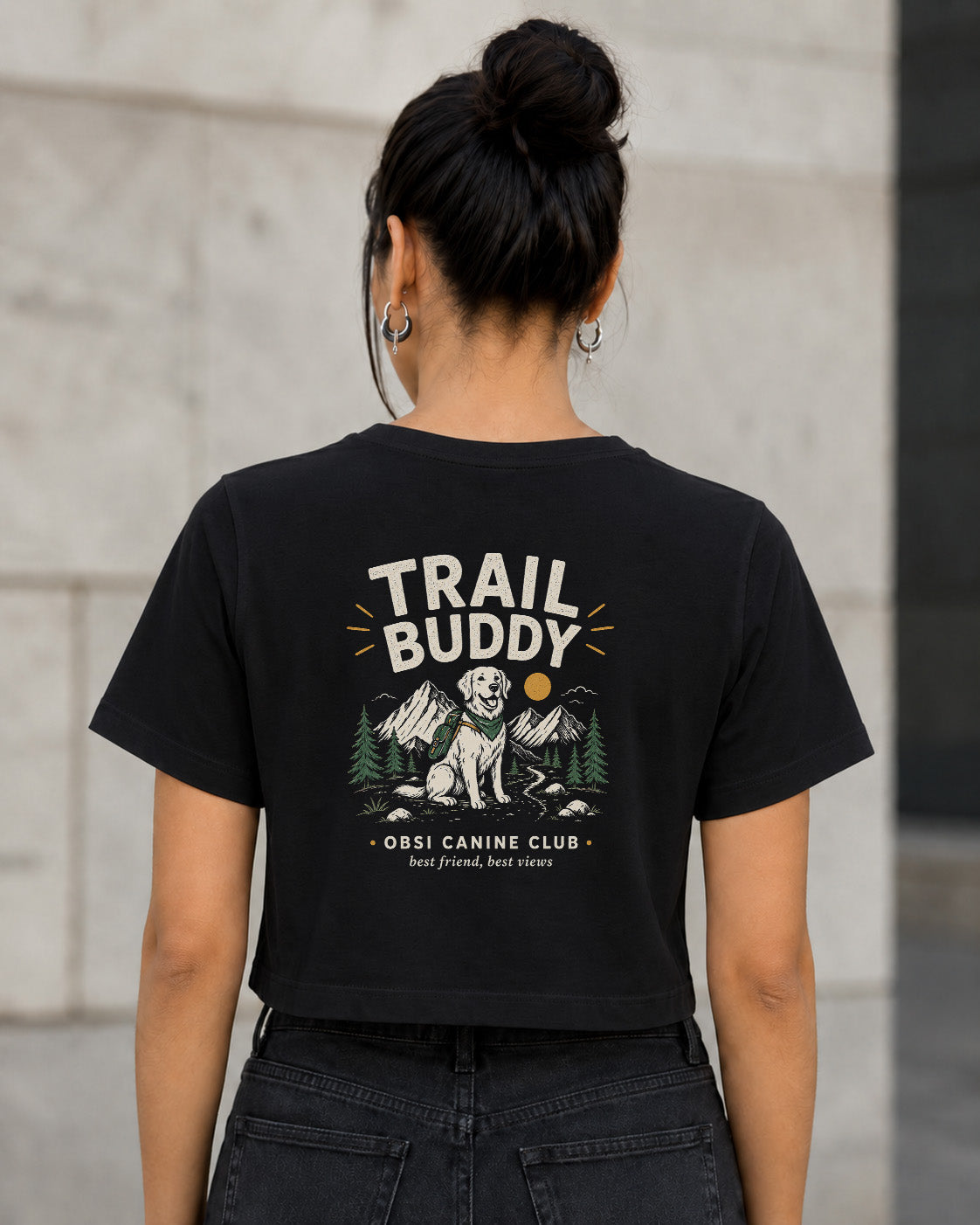 Trail Buddy Canine Club T-Shirt – Frauen Crop Shirt Schwarz, Rückenprint
