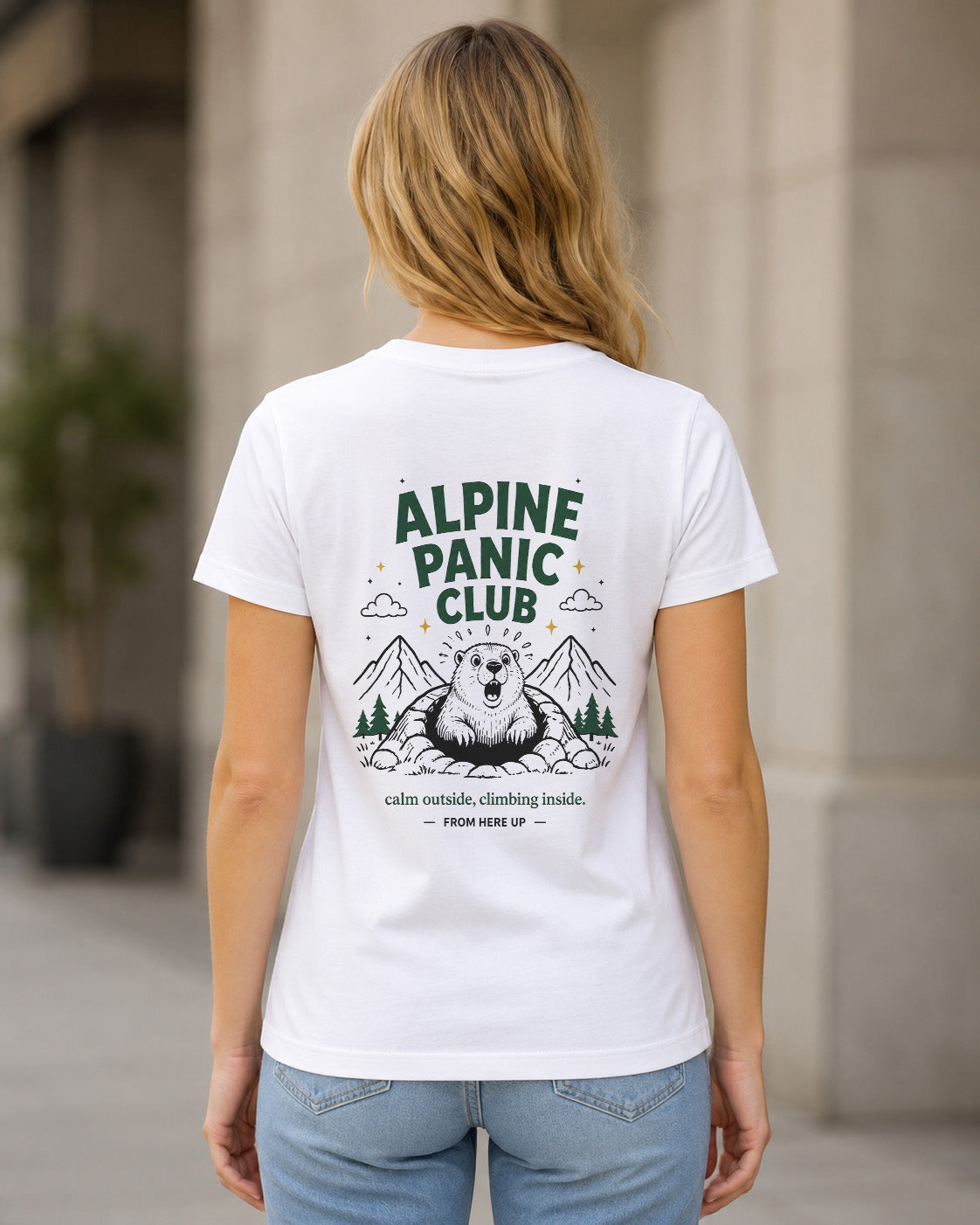 Alpine Panic Club T-Shirt – Frauen Shirt Weiss, Rückenprint