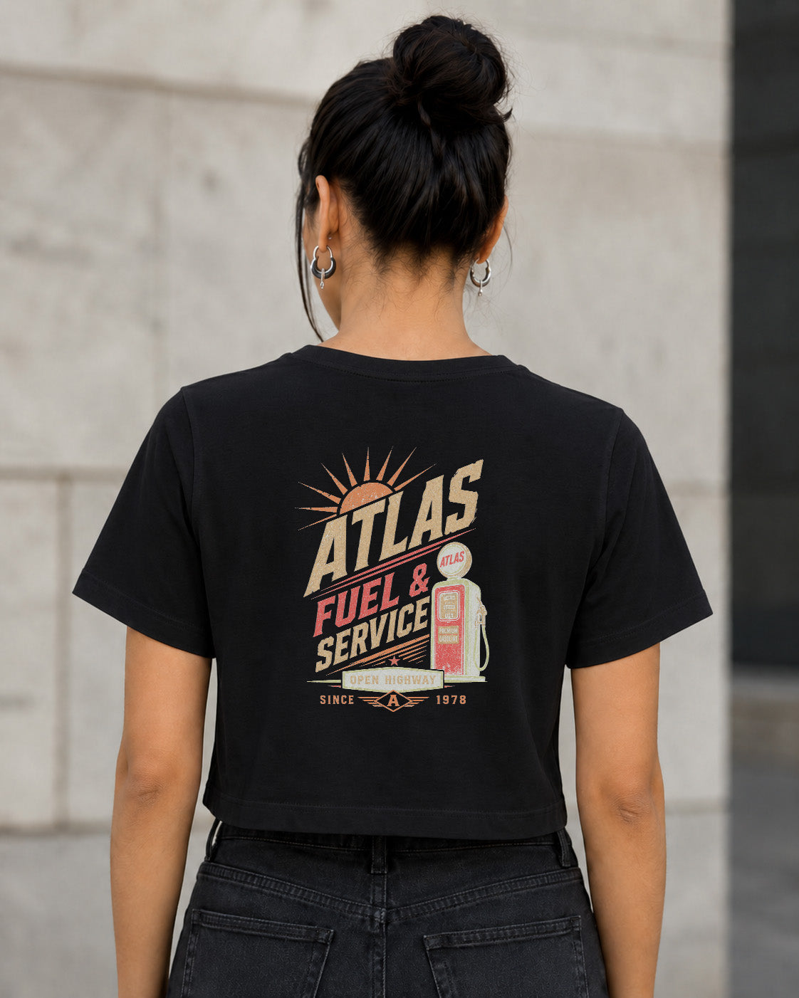 Atlas T-Shirt – Frauen Crop Shirt Schwarz, Rückenprint