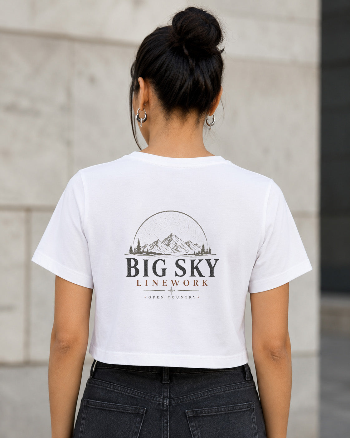Big Sky Linework T-Shirt – Frauen Crop Shirt Weiss, Rückenprint