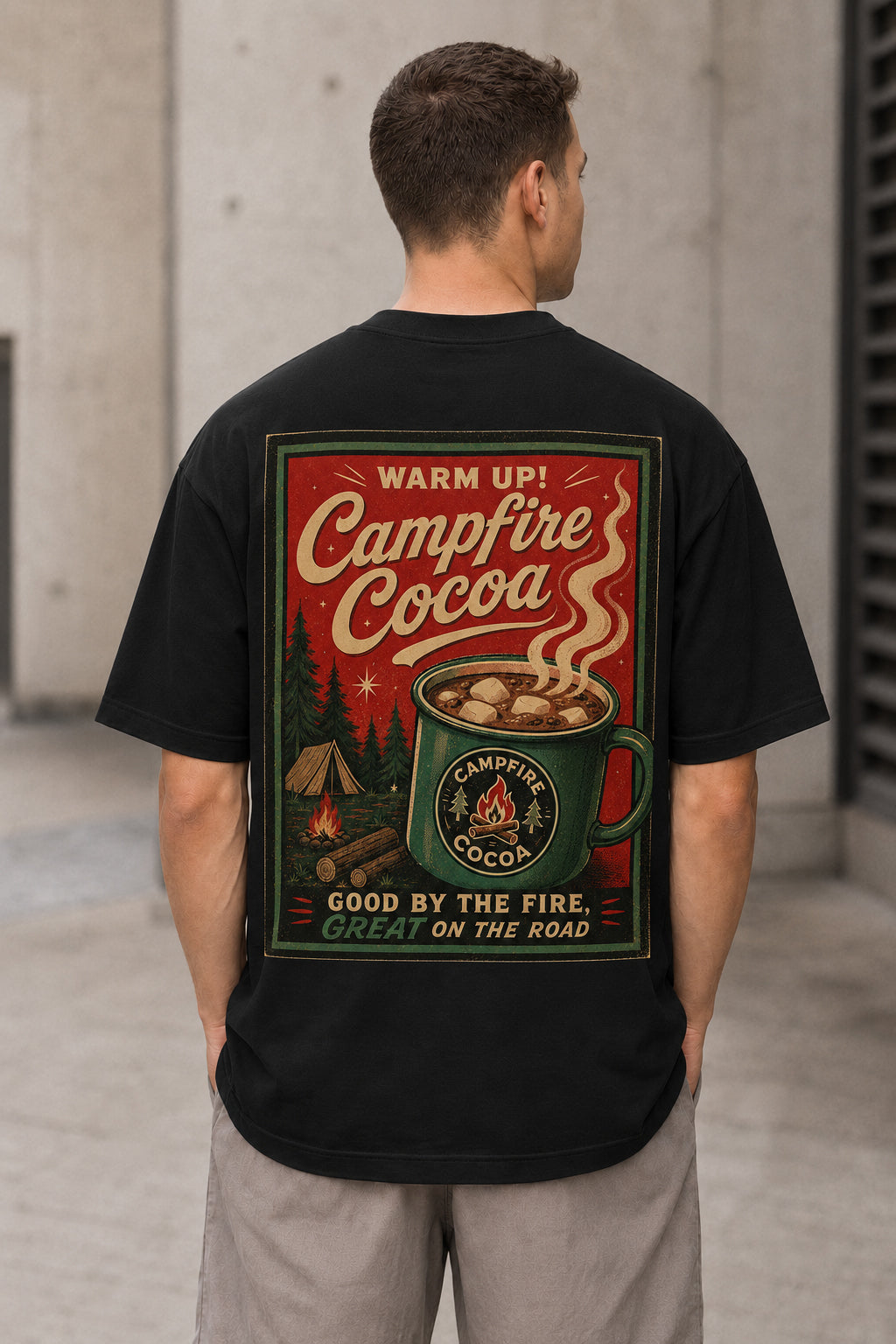 Campfire Cocoa T-Shirt – Heavyweight Oversize Shirt Schwarz, Rückenprint