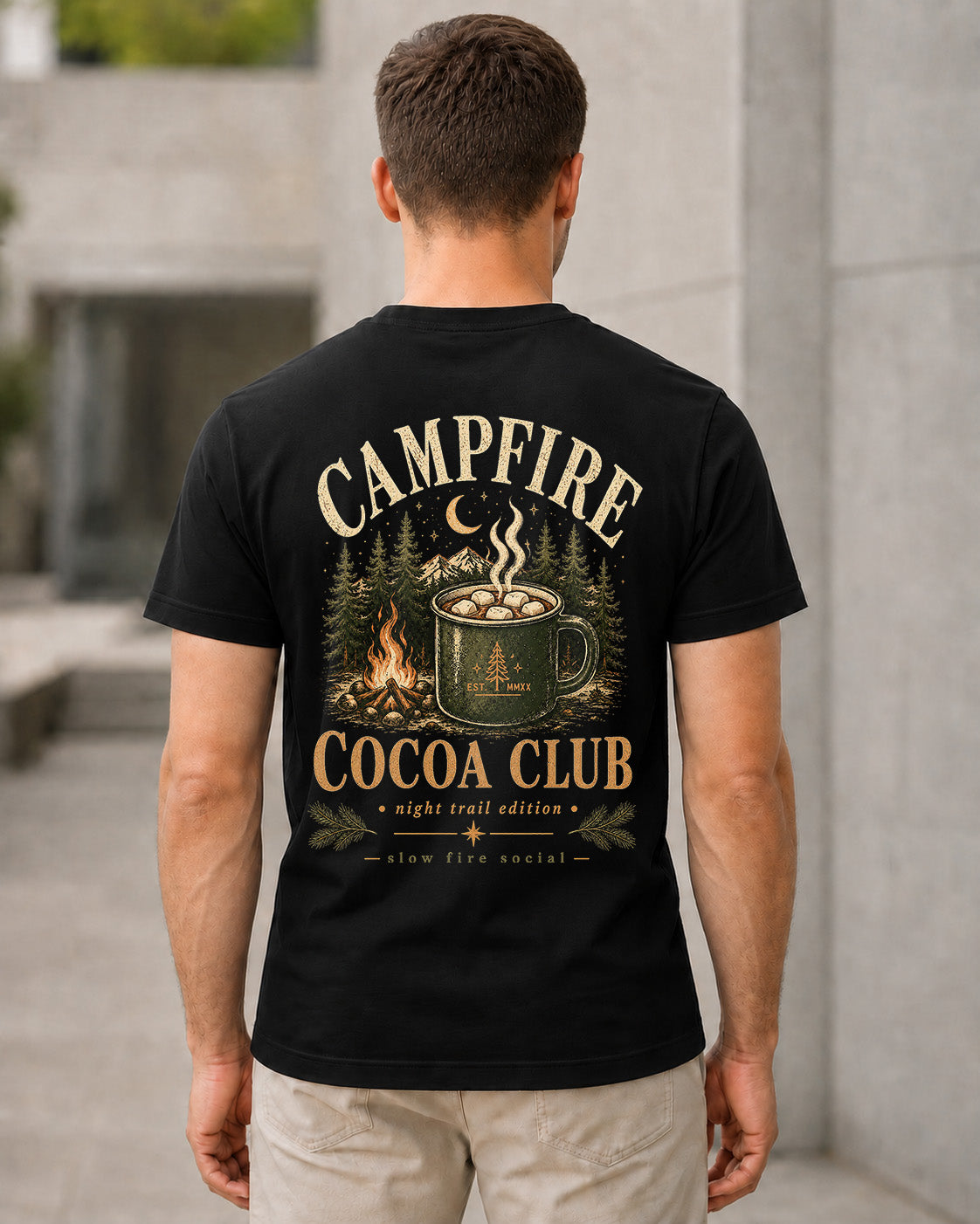 Campfire Cocoa Club T-Shirt – Bio-Baumwolle Shirt Schwarz, Rückenprint