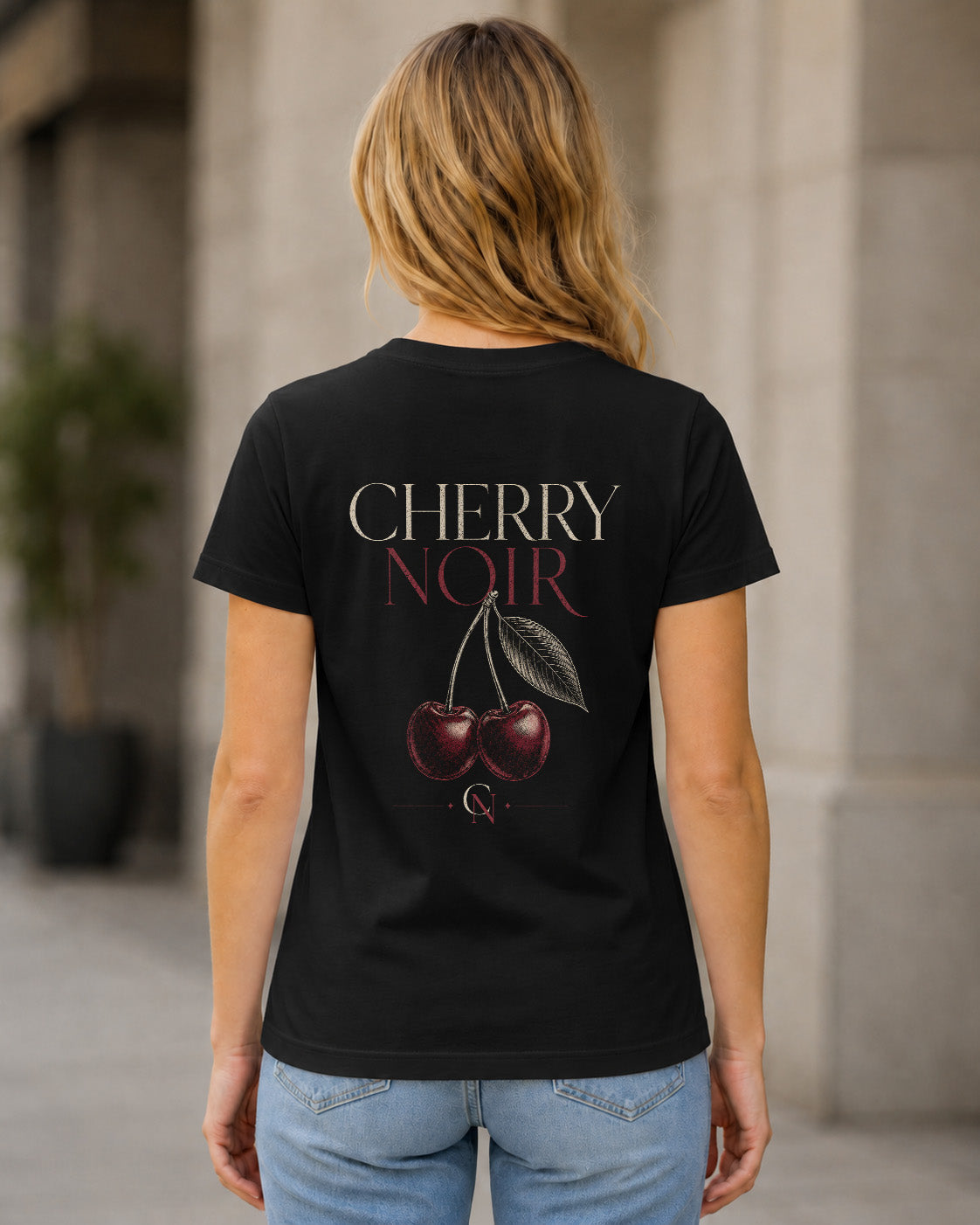 Cherry Noir T-Shirt – Frauen Shirt Schwarz, Rückenprint