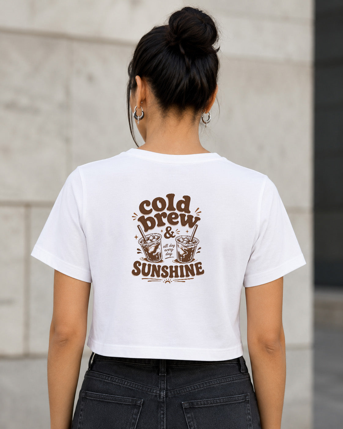 Cold Brew T-Shirt – Frauen Crop Shirt Weiss, Rückenprint
