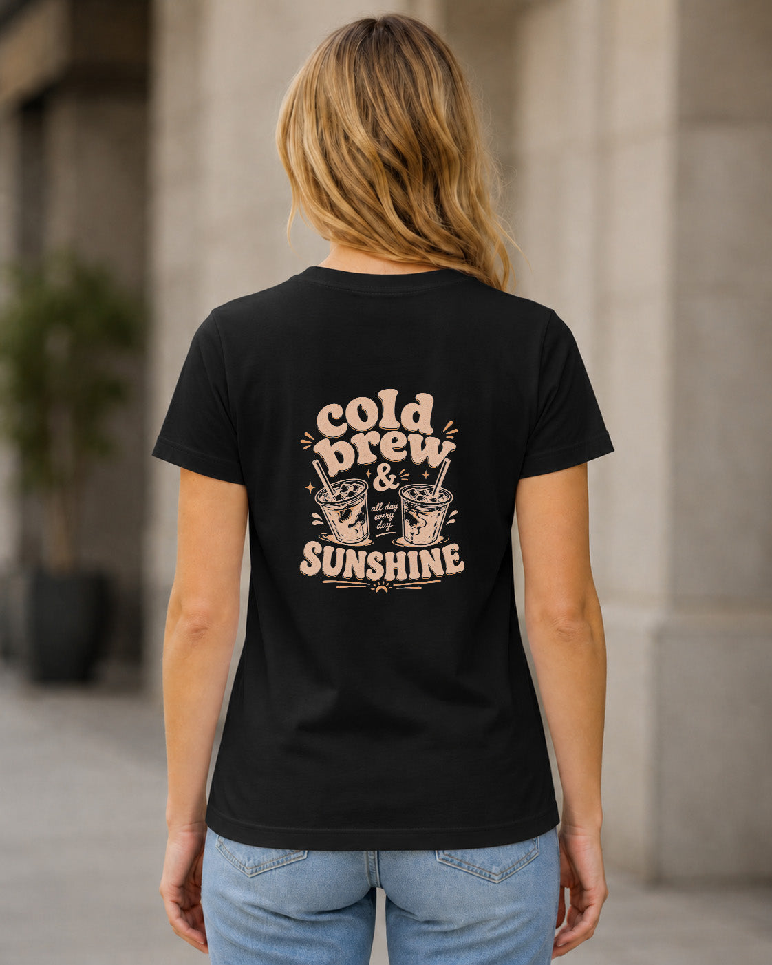 Cold Brew T-Shirt – Frauen Shirt Schwarz, Rückenprint