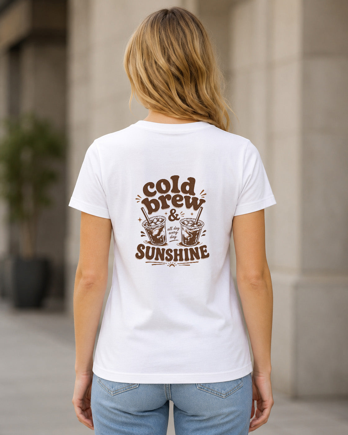 Cold Brew T-Shirt – Frauen Shirt Weiss, Rückenprint