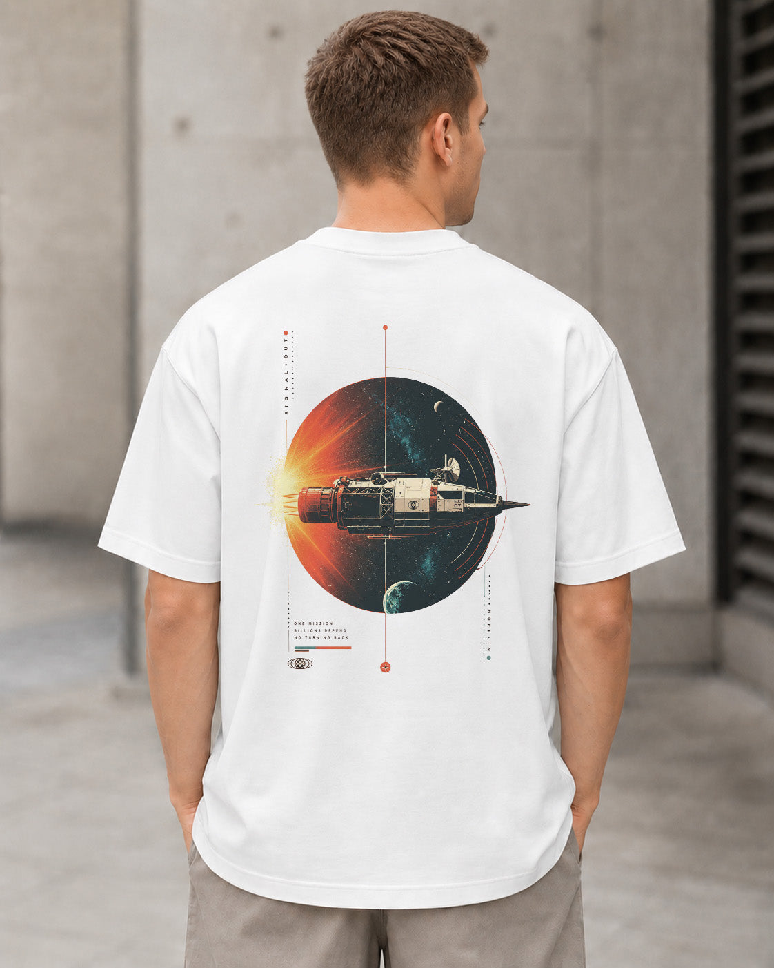 Cosmic Voyager T-Shirt – Heavyweight Oversize Shirt Weiss, Rückenprint