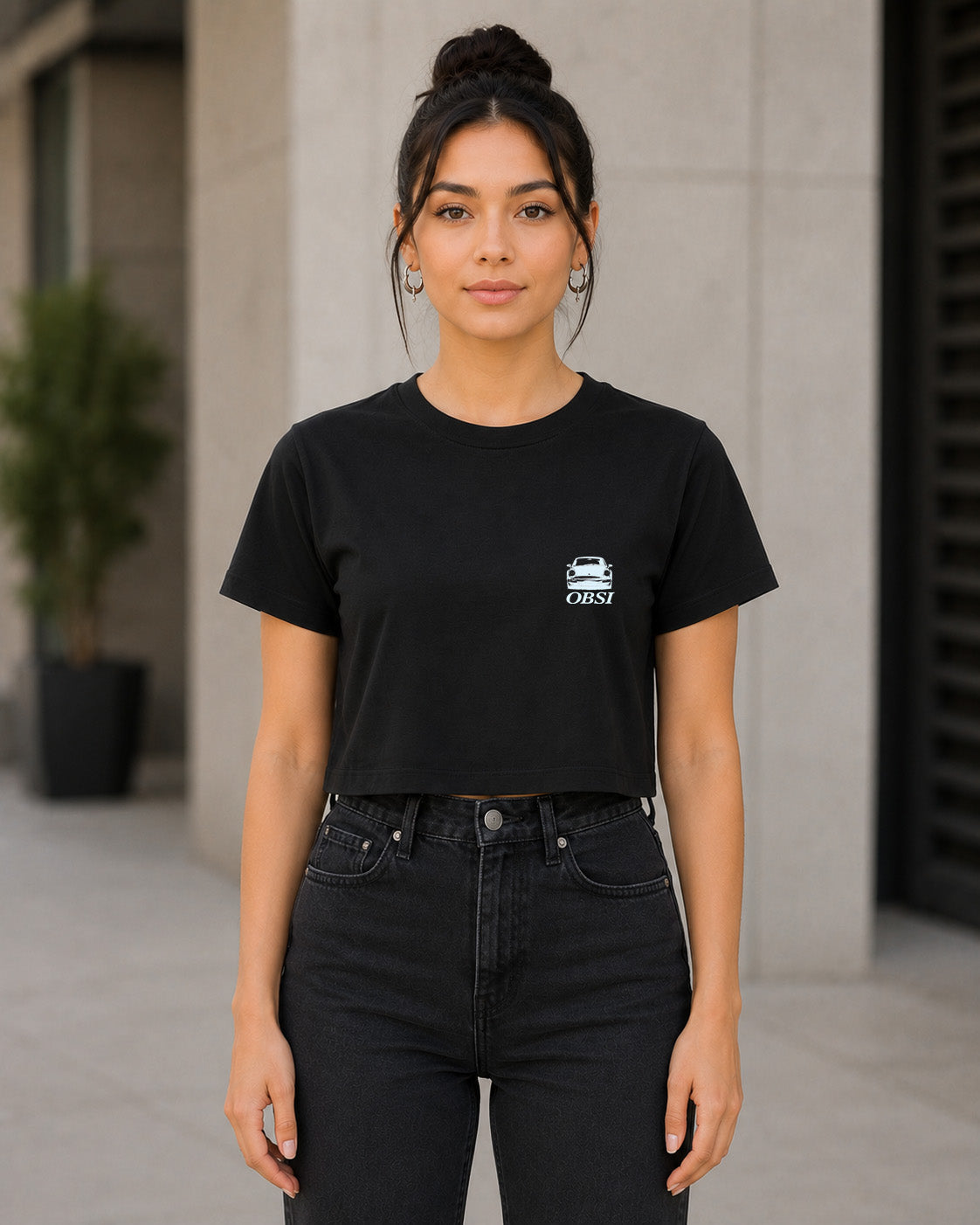 Flat-Six T-Shirt – Frauen Crop Shirt Schwarz, Frontansicht