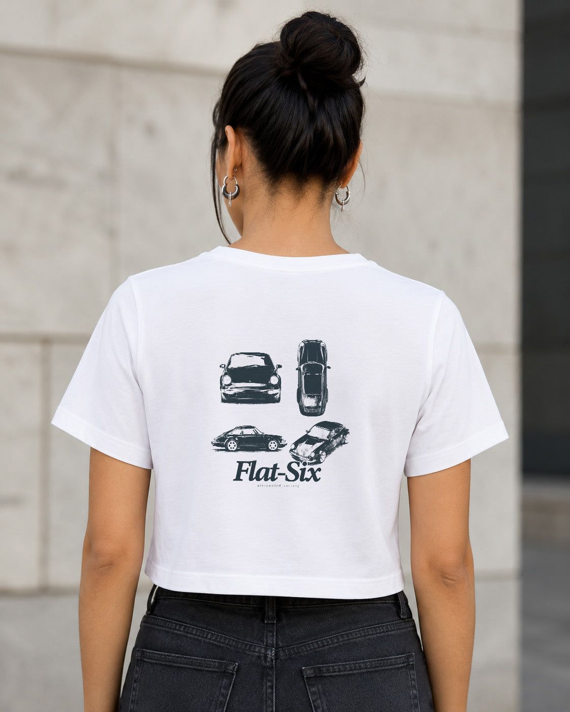Flat-Six T-Shirt – Frauen Crop Shirt Weiss, Rückenprint
