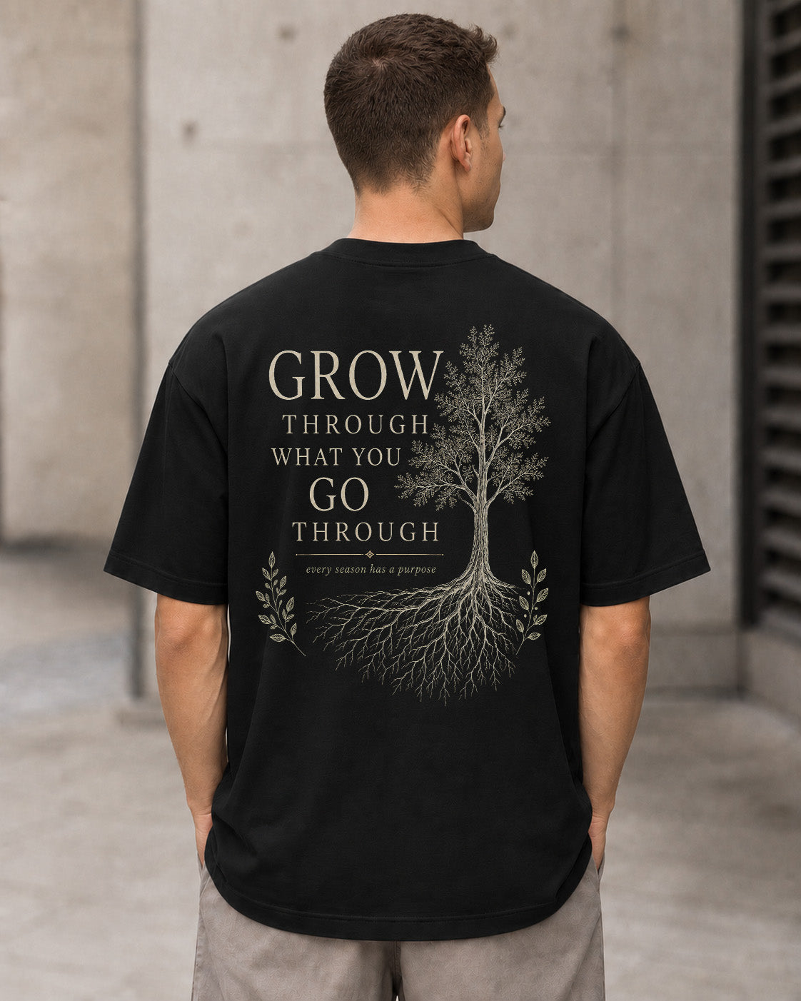 Grow Through T-Shirt – Heavyweight Oversize Shirt Schwarz, Rückenprint
