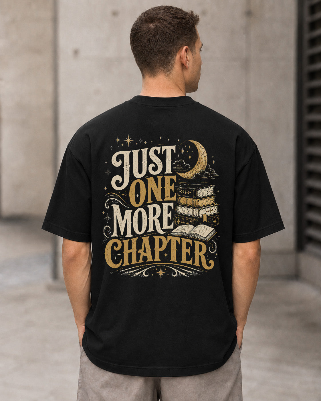 Just One More Chapter T-Shirt – Heavyweight Oversize Shirt Schwarz, Rückenprint