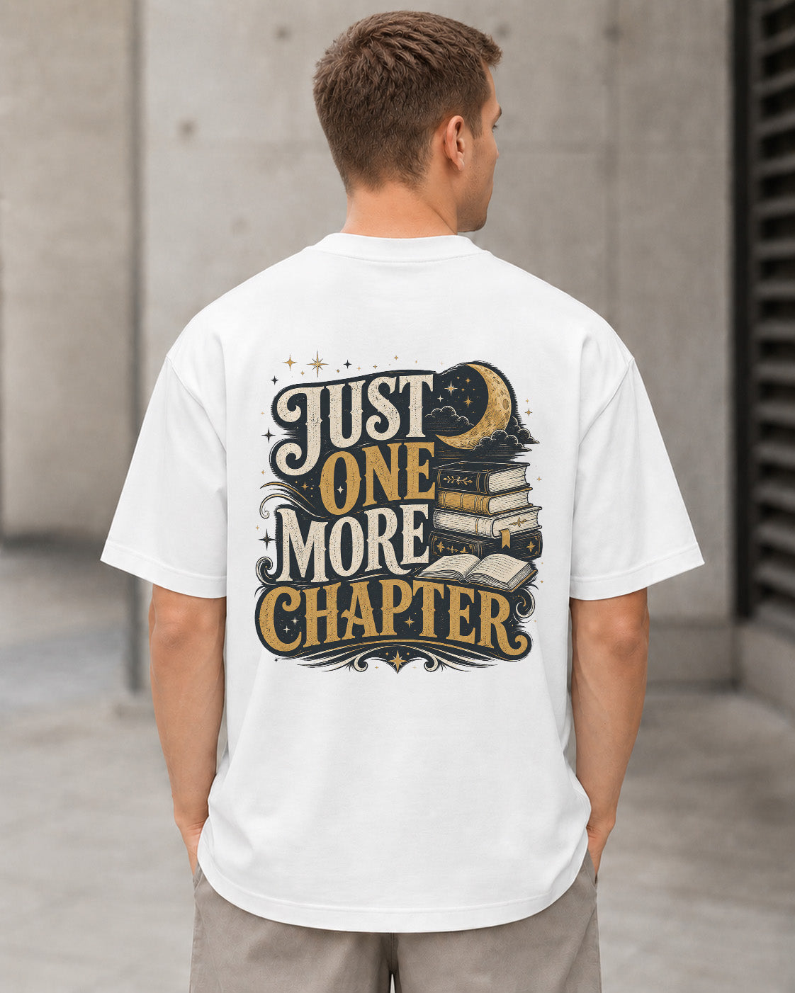 Just One More Chapter T-Shirt – Heavyweight Oversize Shirt Weiss, Rückenprint