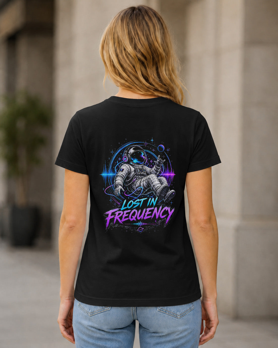 Lost in Frequency T-Shirt – Frauen Shirt Schwarz, Rückenprint