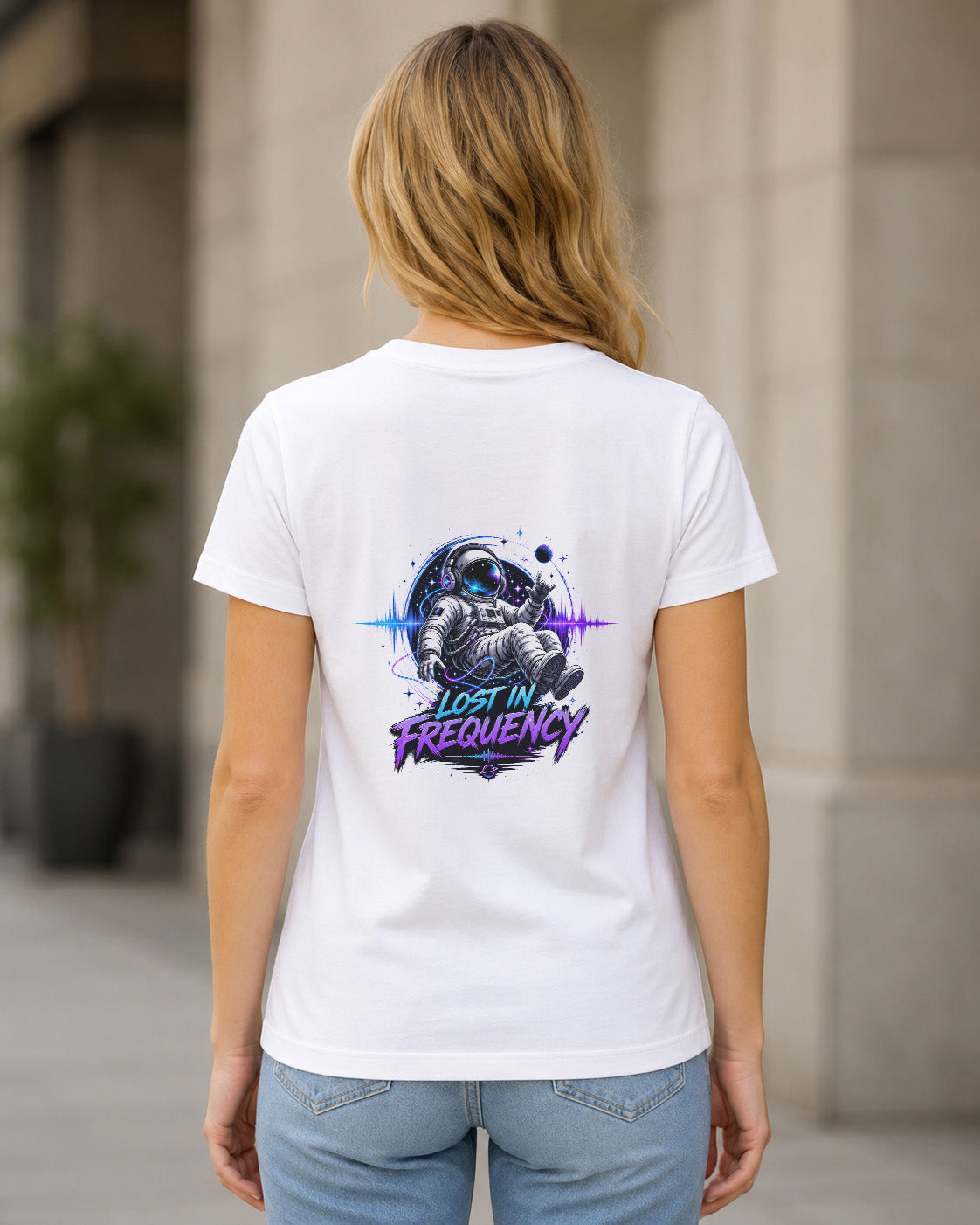 Lost in Frequency T-Shirt – Frauen Shirt Weiss, Rückenprint
