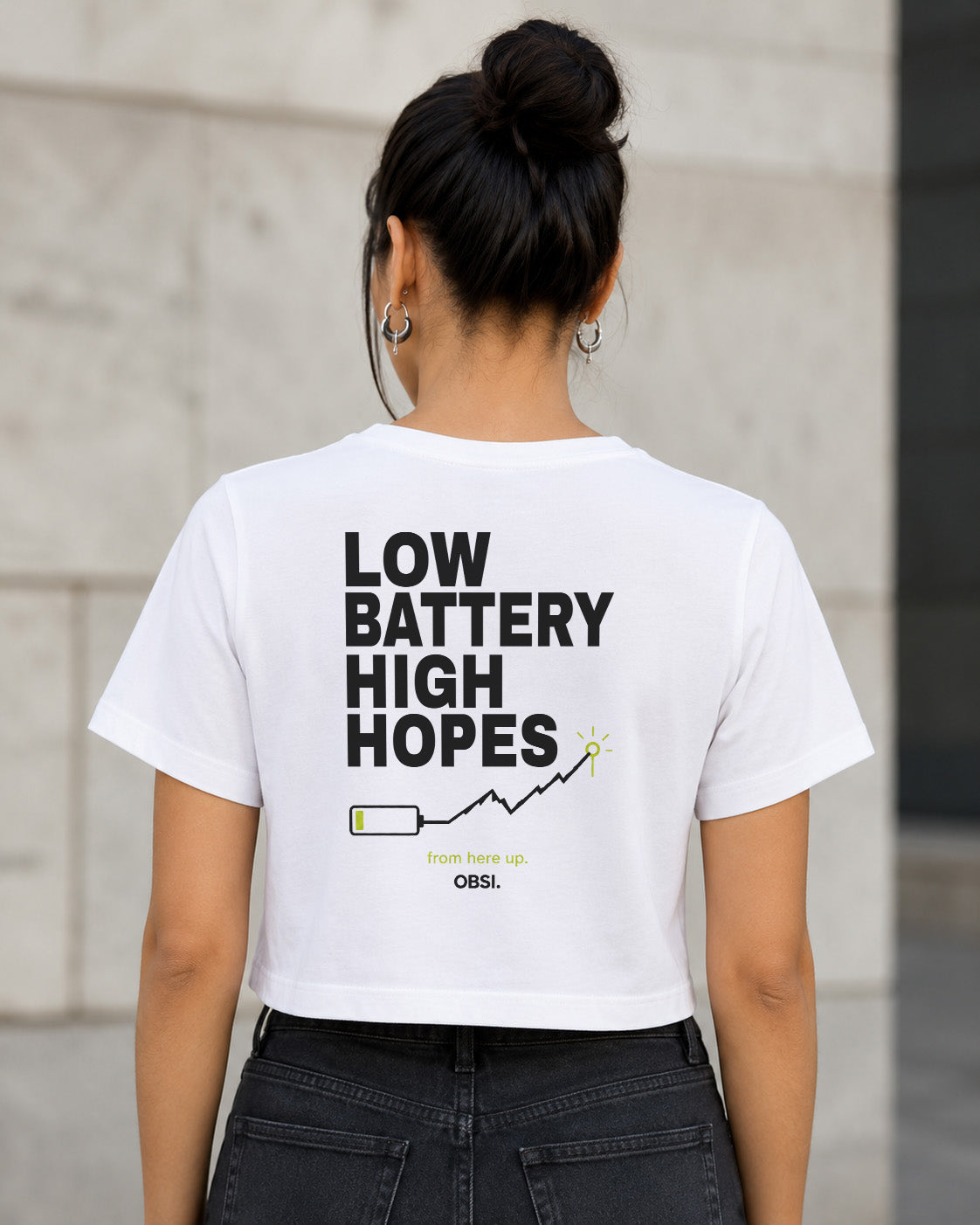 Low Battery High Hopes T-Shirt – Frauen Crop Shirt Weiss, Rückenprint