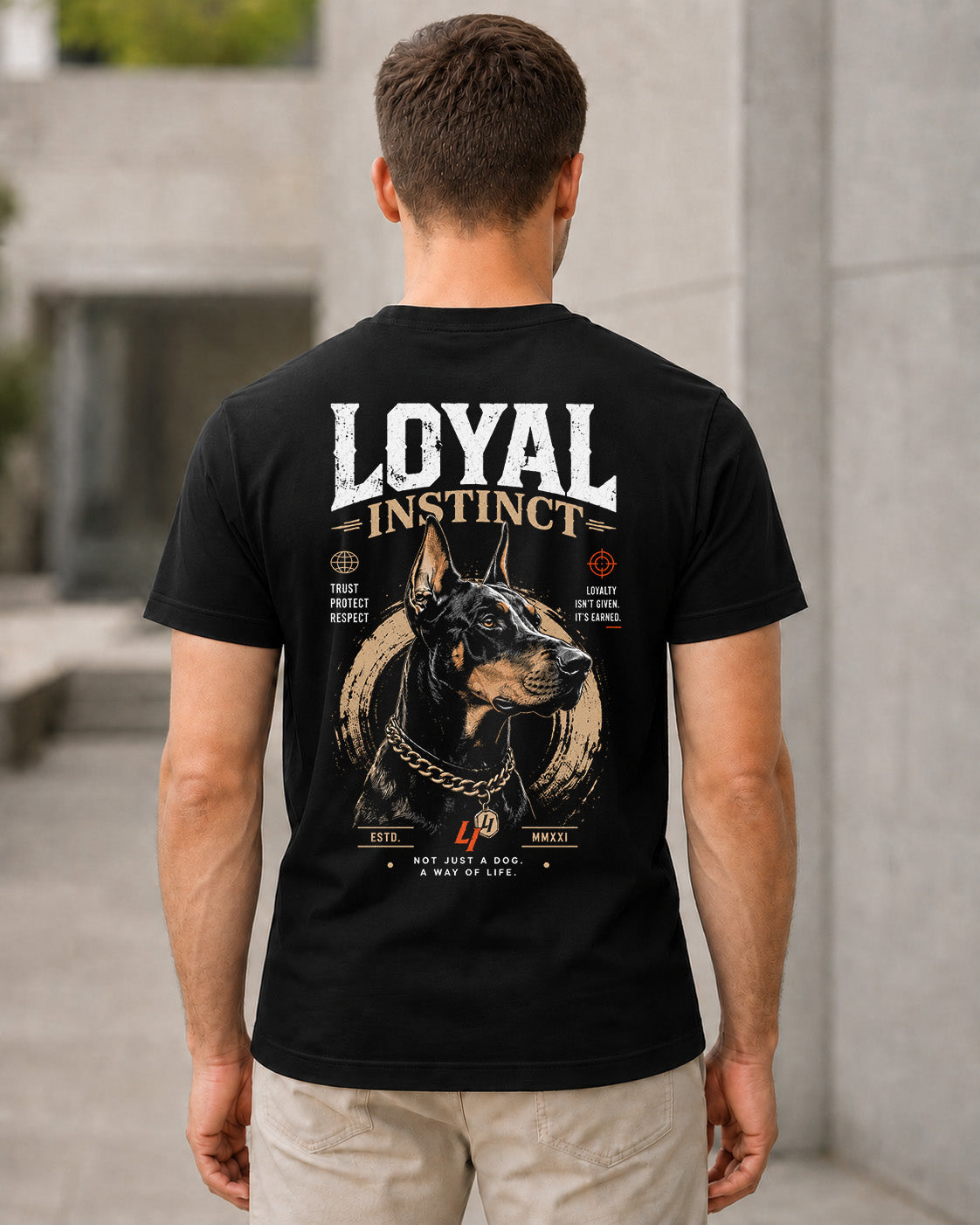 Loyal Instinct T-Shirt – Bio-Baumwolle Shirt Schwarz, Rückenprint