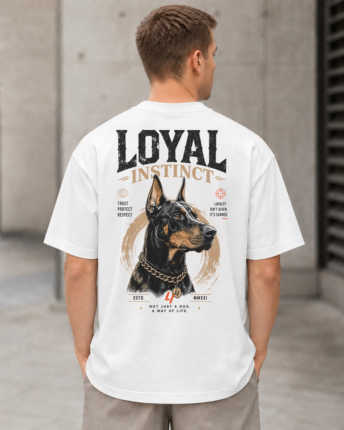 Loyal Instinct T-Shirt – Heavyweight Oversize Shirt Weiss, Rückenprint