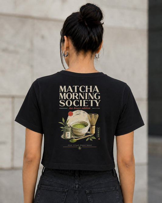 Matcha Morning Society T-Shirt – Frauen Crop Shirt Schwarz, Rückenprint