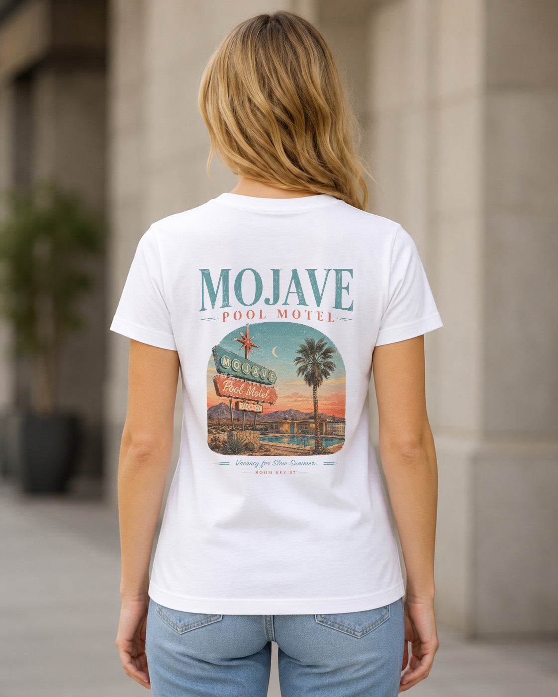 Mojave Pool Motel T-Shirt – Frauen Shirt Weiss, Rückenprint