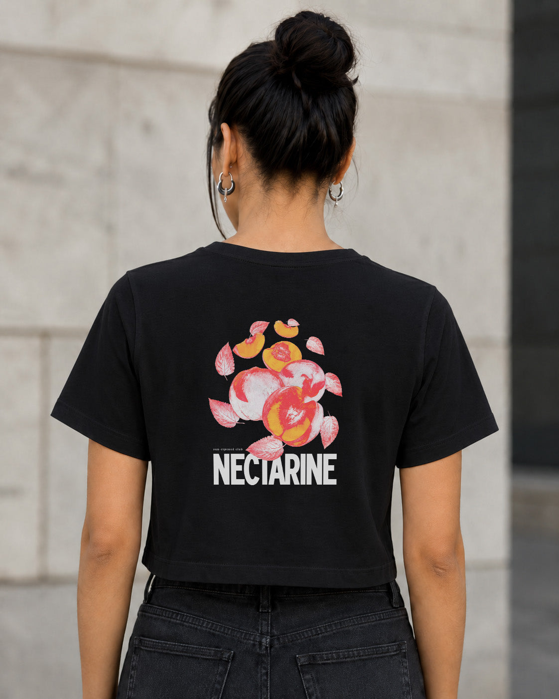Nectarine T-Shirt – Frauen Crop Shirt Schwarz, Rückenprint