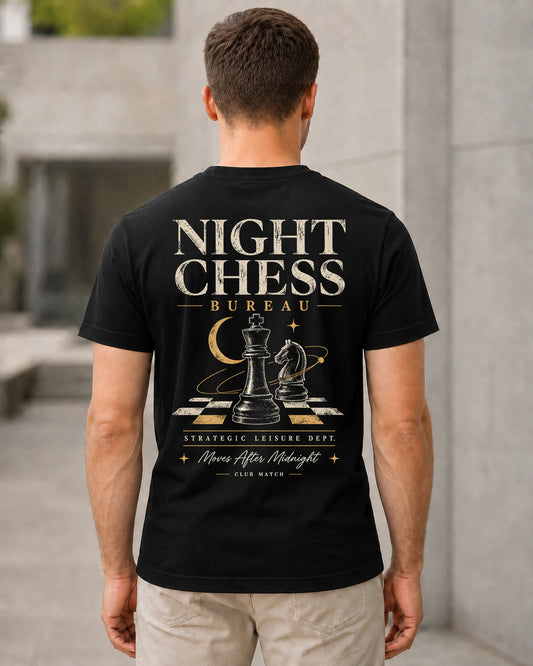 Night Chess Bureau T-Shirt – Bio-Baumwolle Shirt Schwarz, Rückenprint