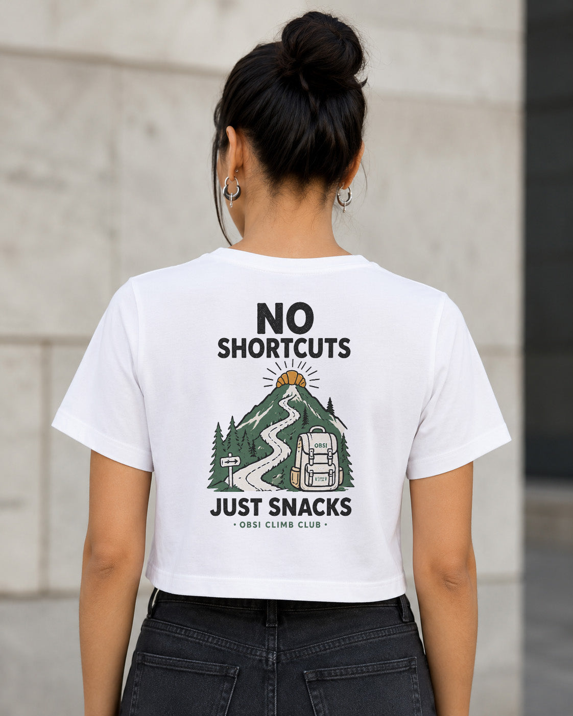 No Shortcuts Just Snacks T-Shirt – Frauen Crop Shirt Weiss, Rückenprint
