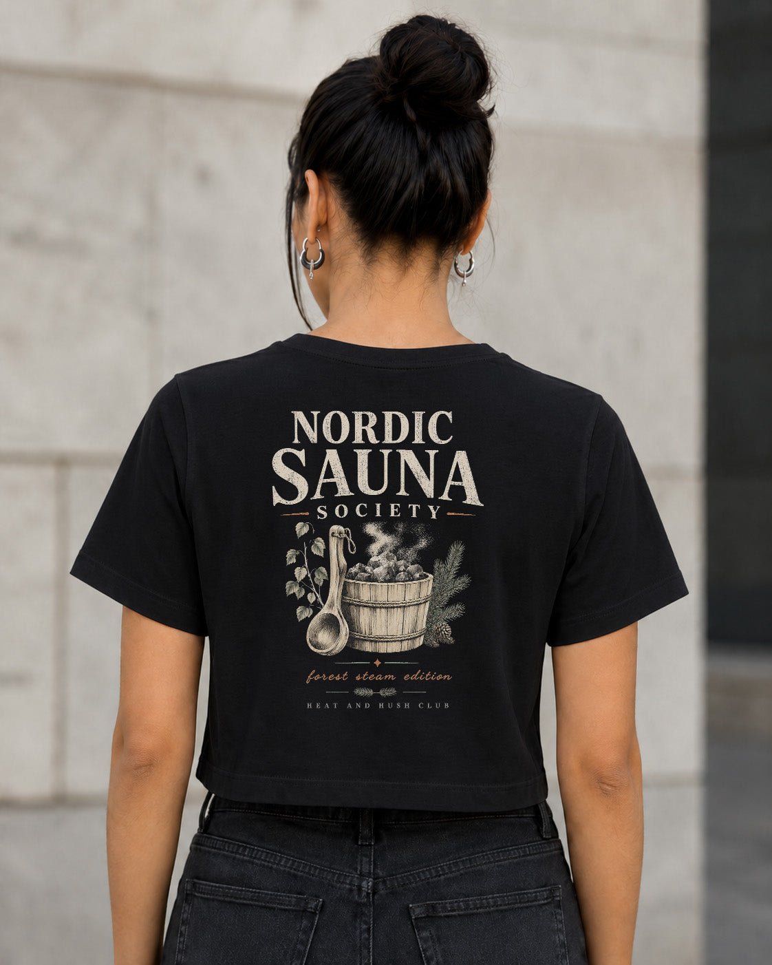 Nordic Sauna Society T-Shirt – Frauen Crop Shirt Schwarz, Rückenprint