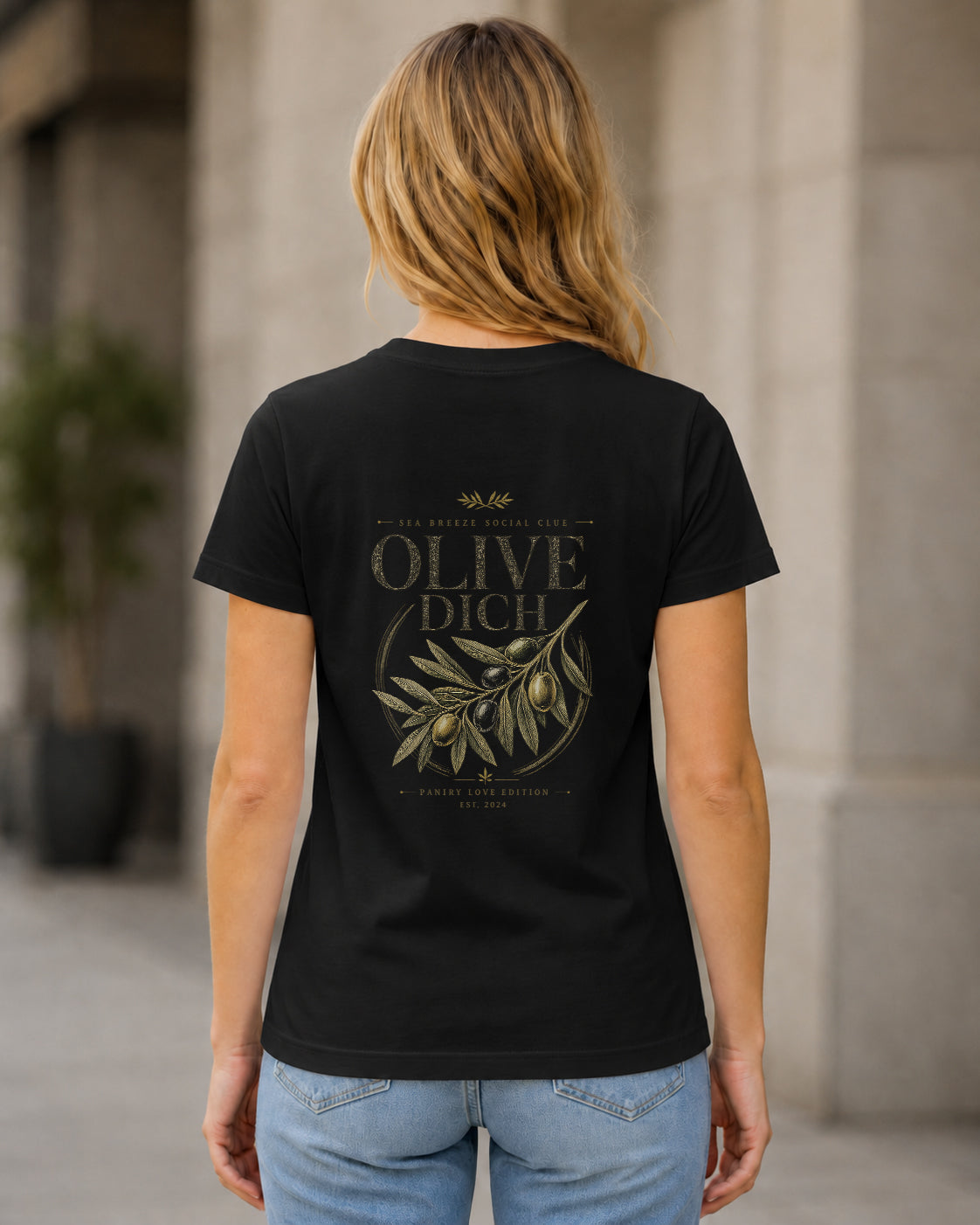 Olive Dich Darker T-Shirt – Frauen Shirt Schwarz, Rückenprint