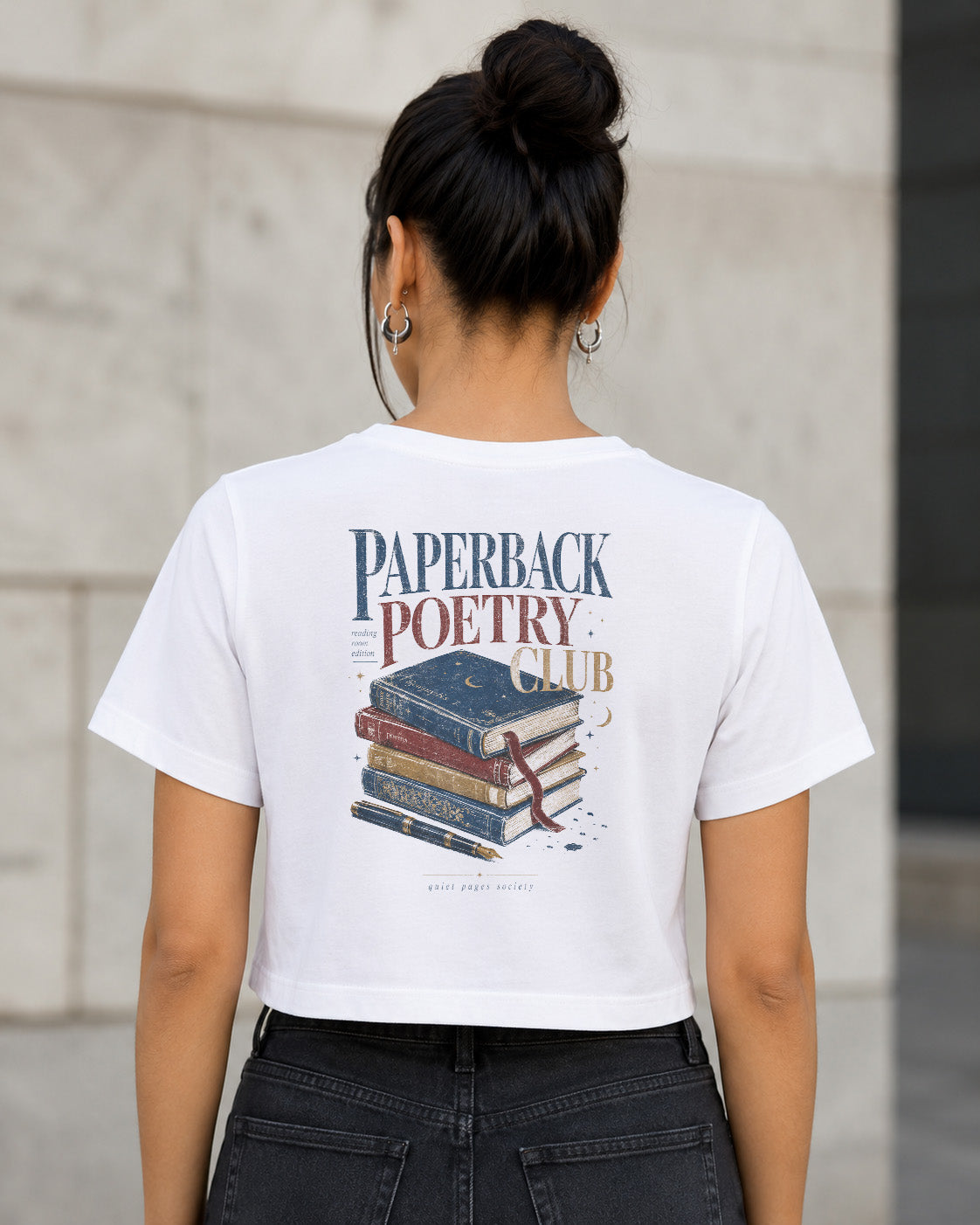 Paperback Poetry Club T-Shirt – Frauen Crop Shirt Weiss, Rückenprint