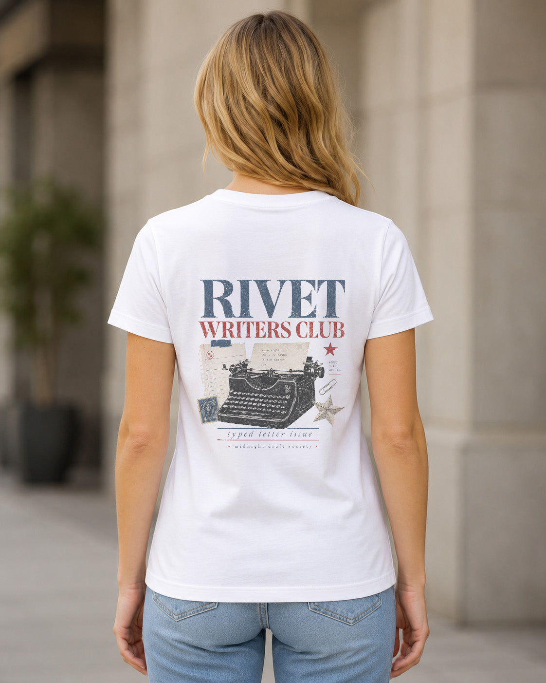 Rivet Writers Club T-Shirt – Frauen Shirt Weiss, Rückenprint