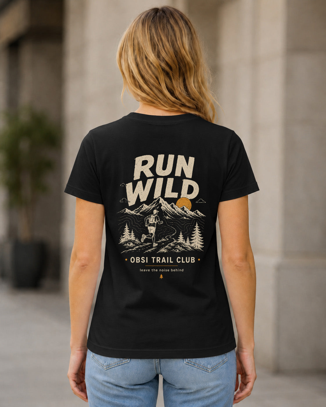 Run Wild T-Shirt – Frauen Shirt Schwarz, Rückenprint