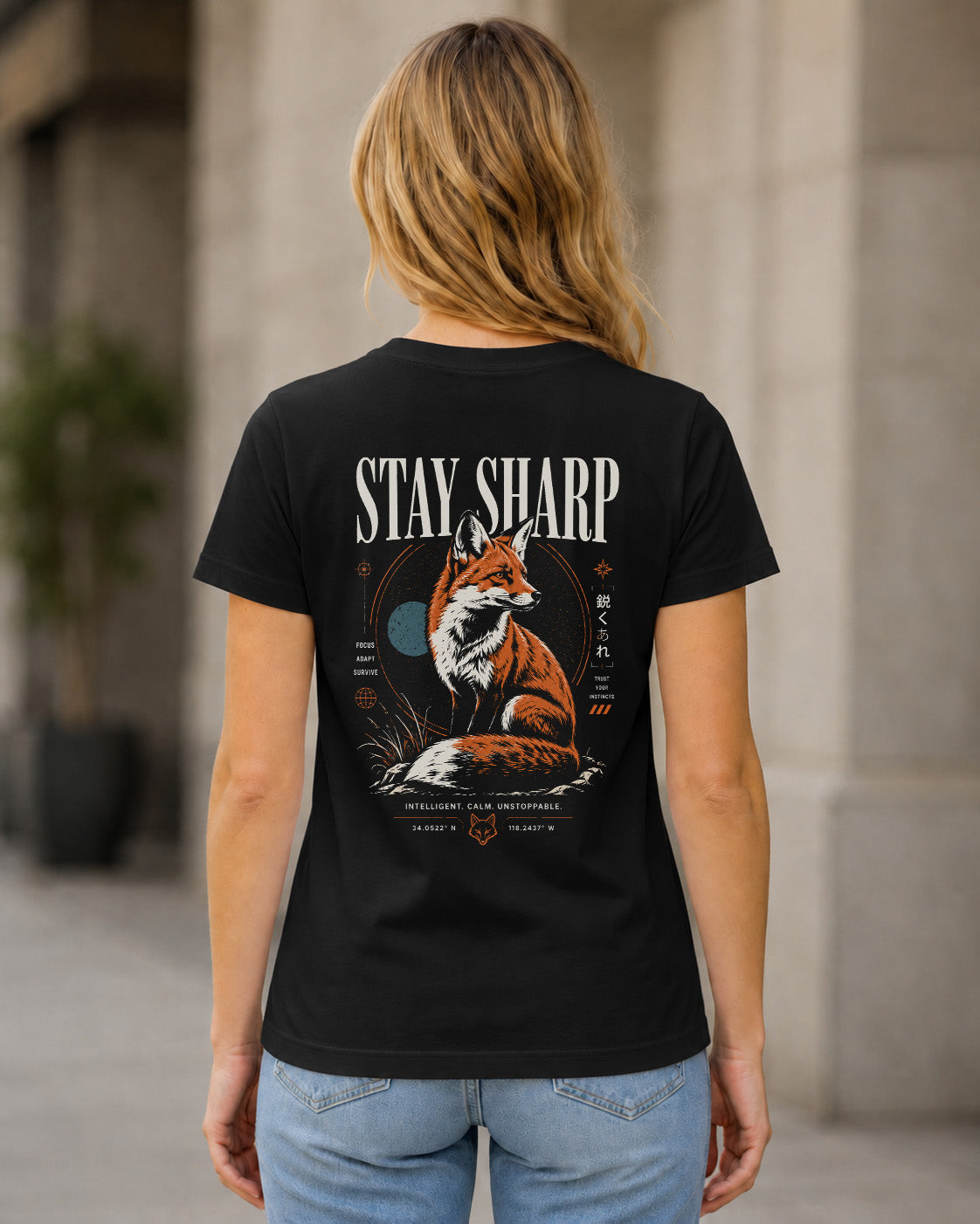 Stay Sharp T-Shirt – Frauen Shirt Schwarz, Rückenprint