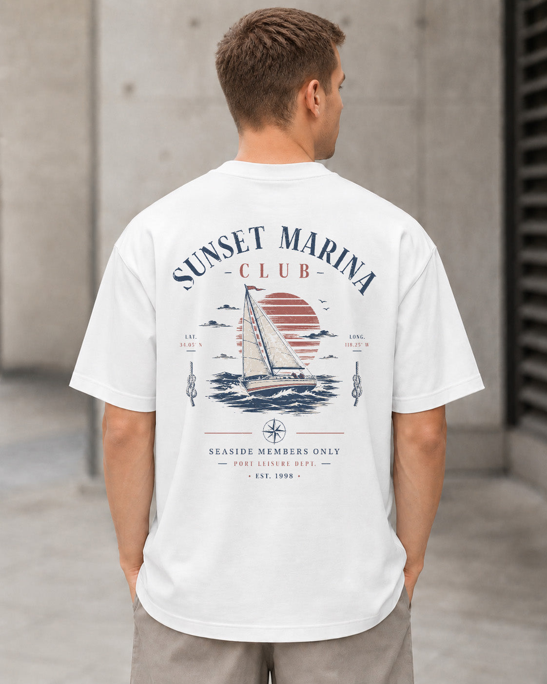 Sunset Marina Club T-Shirt – Heavyweight Oversize Shirt Weiss, Rückenprint