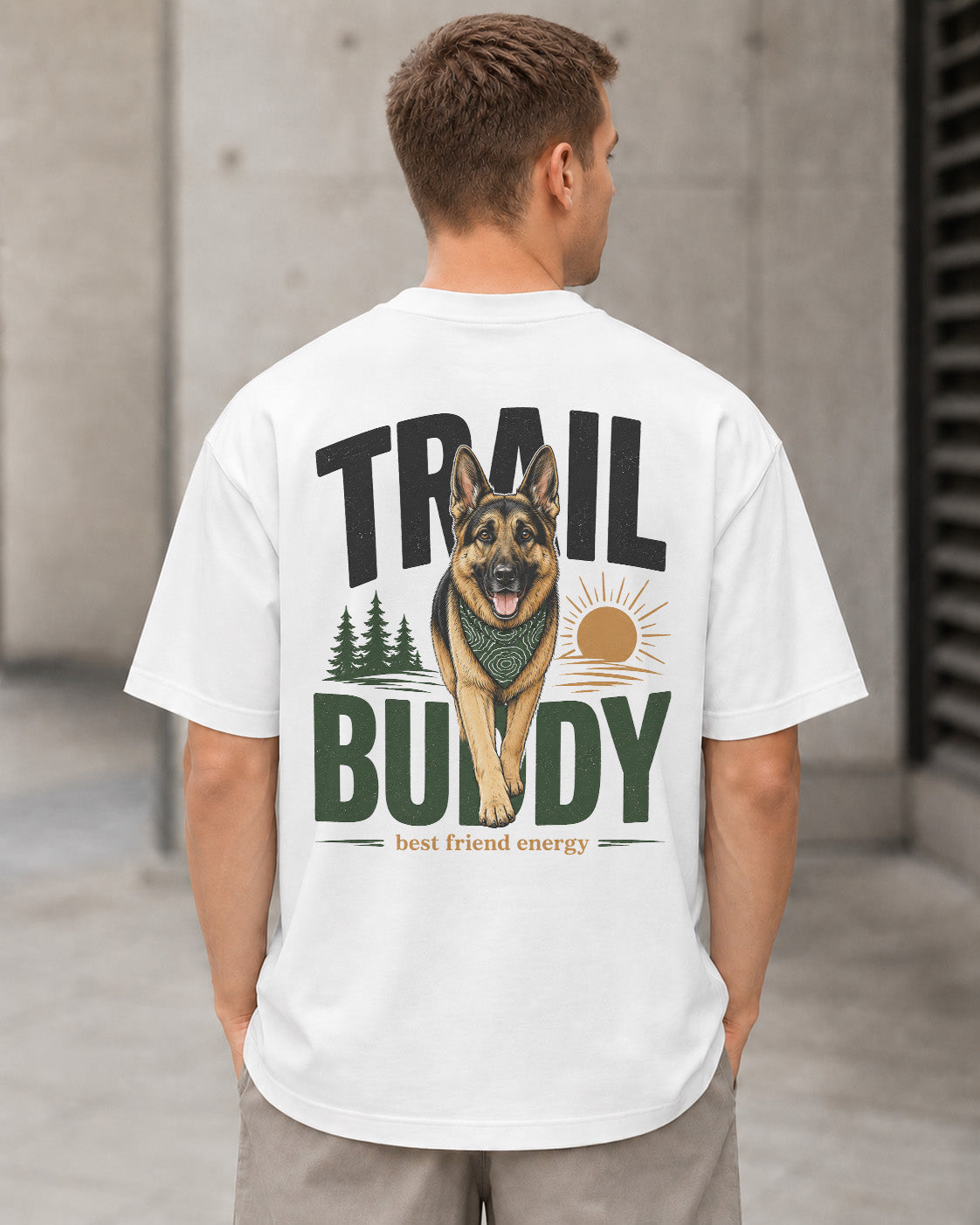 Trail Buddy German Shepherd T-Shirt – Heavyweight Oversize Shirt Weiss, Rückenprint