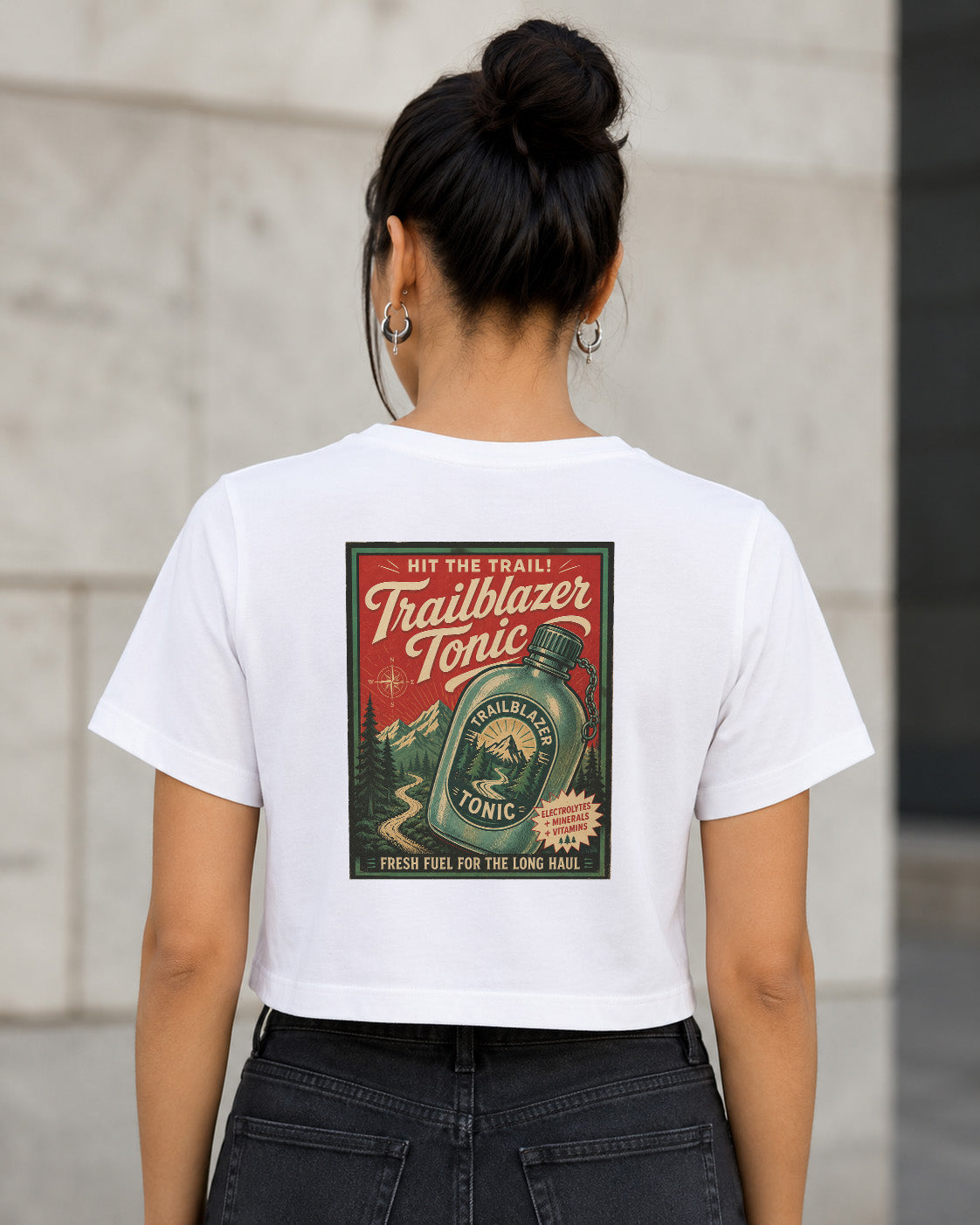 Trailblazer Tonic T-Shirt – Frauen Crop Shirt Weiss, Rückenprint