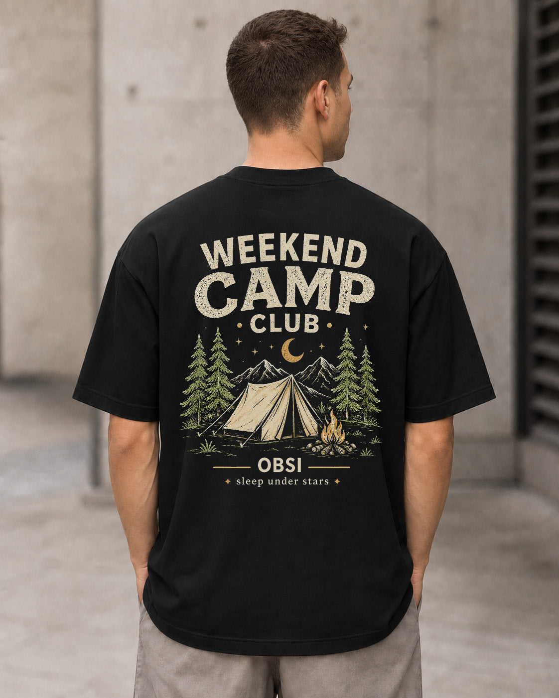 Weekend Camp Club T-Shirt – Heavyweight Oversize Shirt Schwarz, Rückenprint