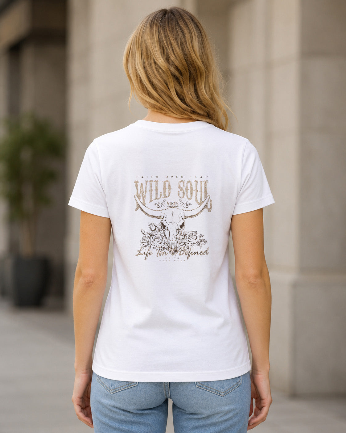 Wild Soul T-Shirt – Frauen Shirt Weiss, Rückenprint