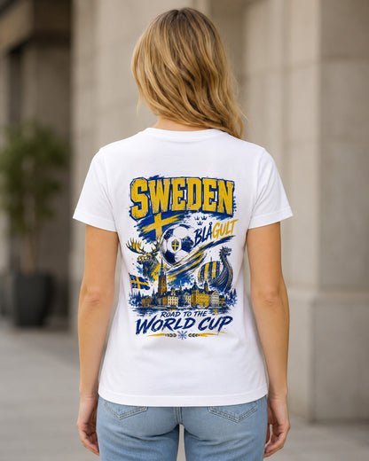 Schweden WM Shirt 2026 – Frauen Shirt Weiss, Rückenprint